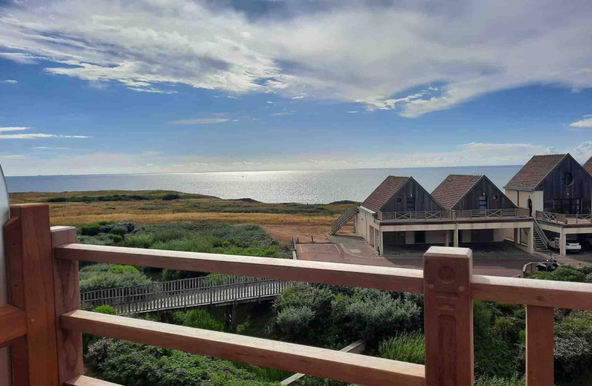 Le 246 - Duplex Face A La Mer Pour 4 Personnes, Wifi, Tv Full Sat, Parking Wimereux Exteriör bild