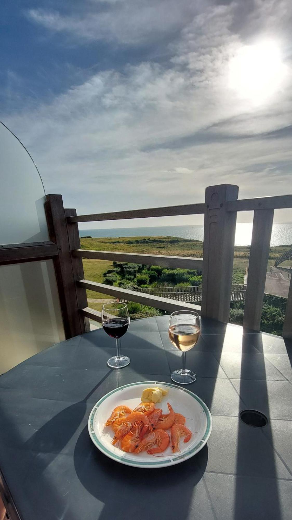 Le 246 - Duplex Face A La Mer Pour 4 Personnes, Wifi, Tv Full Sat, Parking Wimereux Exteriör bild